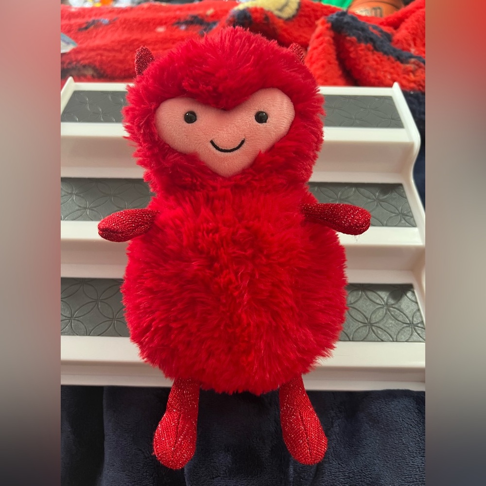 Jellycat Hugg McSnugg